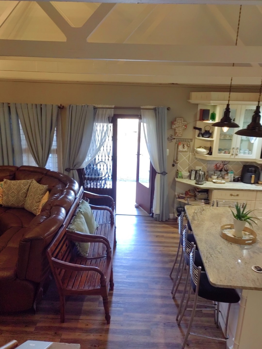 4 Bedroom Property for Sale in Ferreira Town Eastern Cape